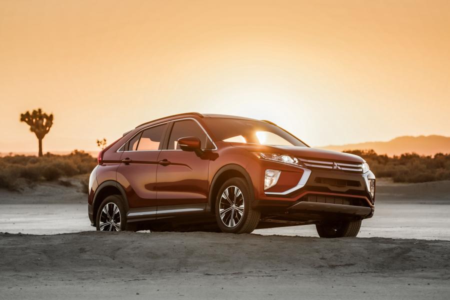  Mitsubishi Eclipse Cross 2018 года  (NA) (фото 2 из 63)